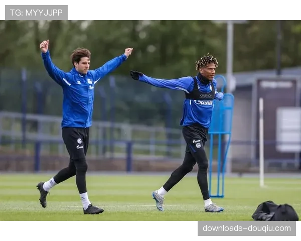 深度报道:追踪设备公司“Kinexon”与德甲续约,其球员追踪数据成压迫战术训练核心 深度报道:追踪设备公司“Kinexon”与德甲续约,其球员追踪数据成压迫战术训练核心